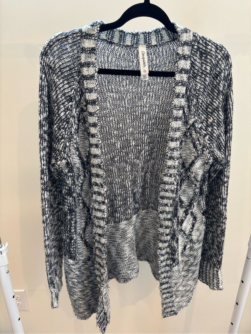 Aeropostale Marled Black & White Open-Front Cable Cardigan